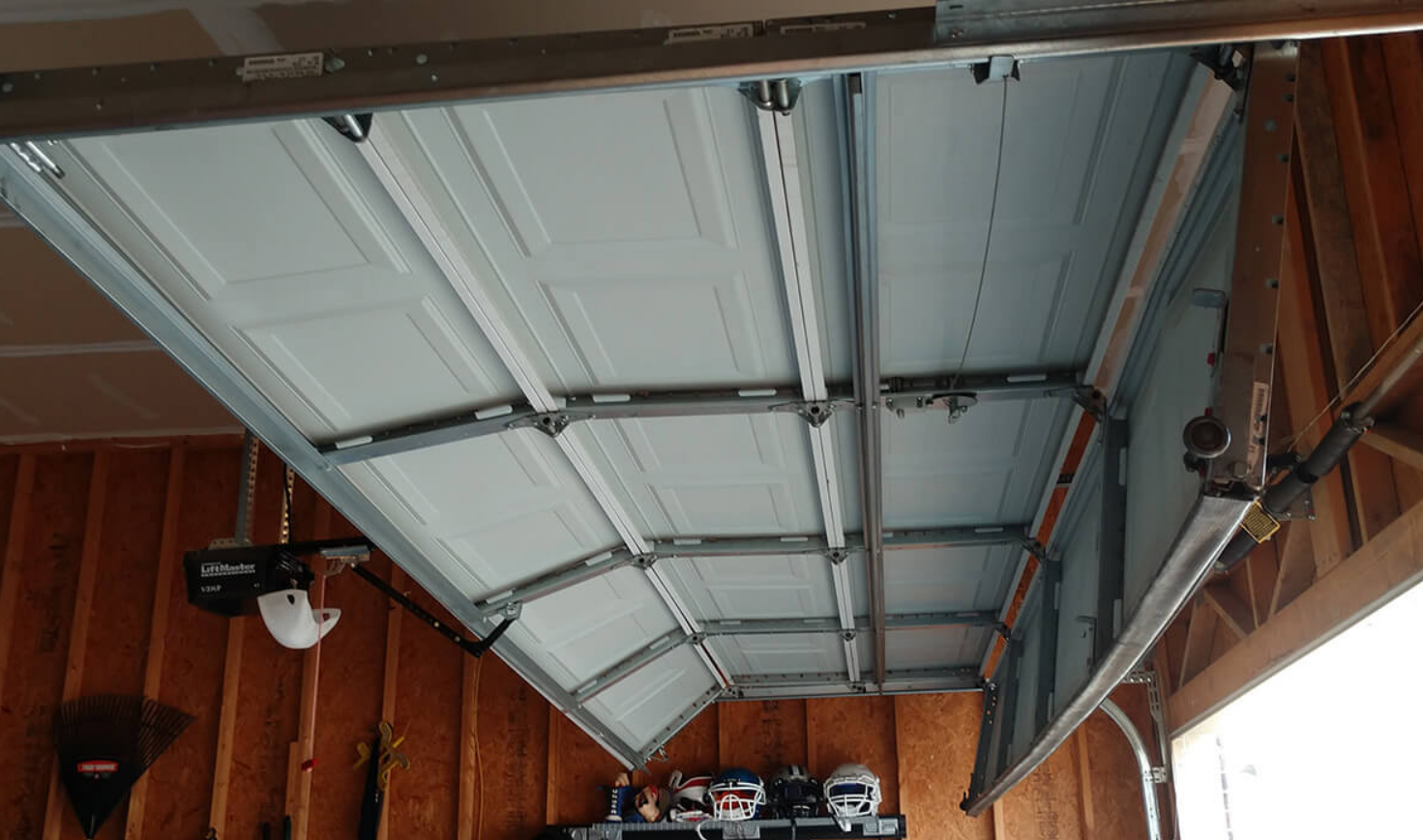 Professional overhead garage door repair services in Fort Lauderdale, FL from certified technicians